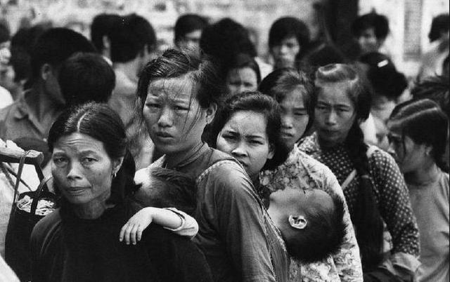 “难民天堂”：1975年到2000年，25万越南难民涌入香港