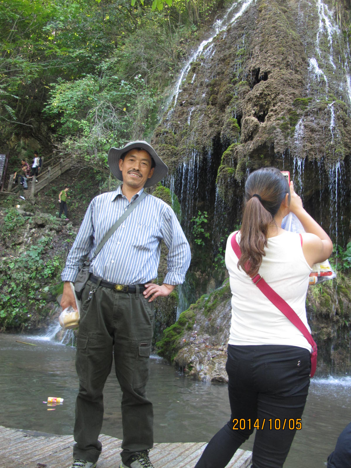 中国土家第一村云舍宾馆,重渡沟农家宾馆哪里最便宜