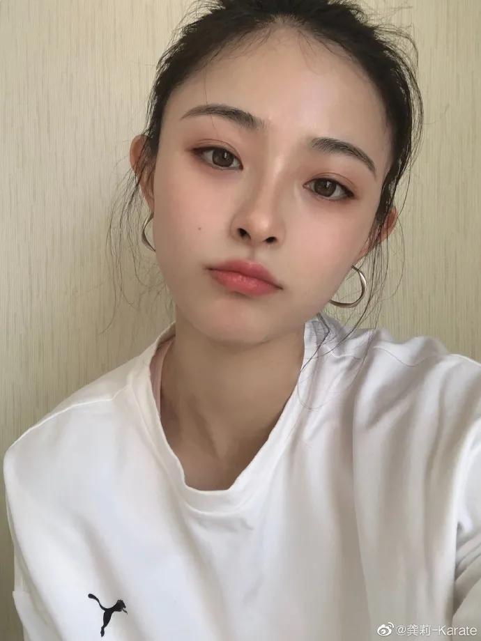 这样的“*力暴**萝莉”,丑吗?