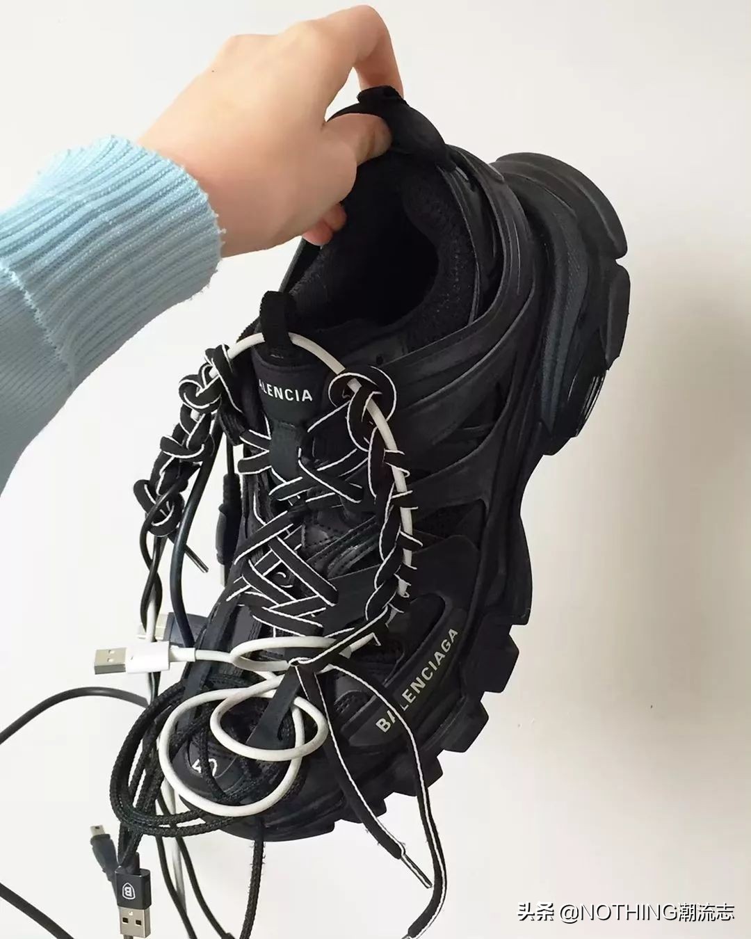 近期比较火的时尚品牌,十大潮流时尚品牌