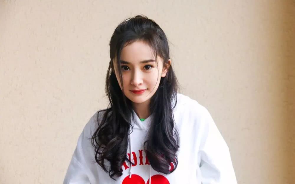 头发少一根，颜值减5分！“秃头女孩”必知“拯救发型”技巧