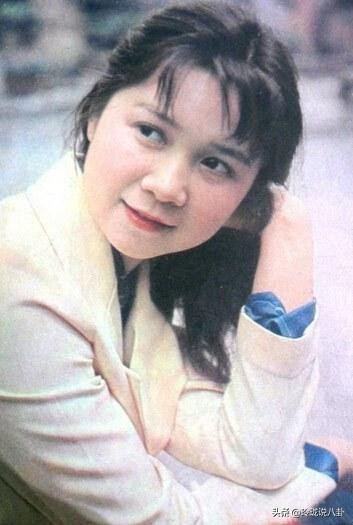 有哪些明星过度整容惨不忍睹,整容失败女明星今昔对比