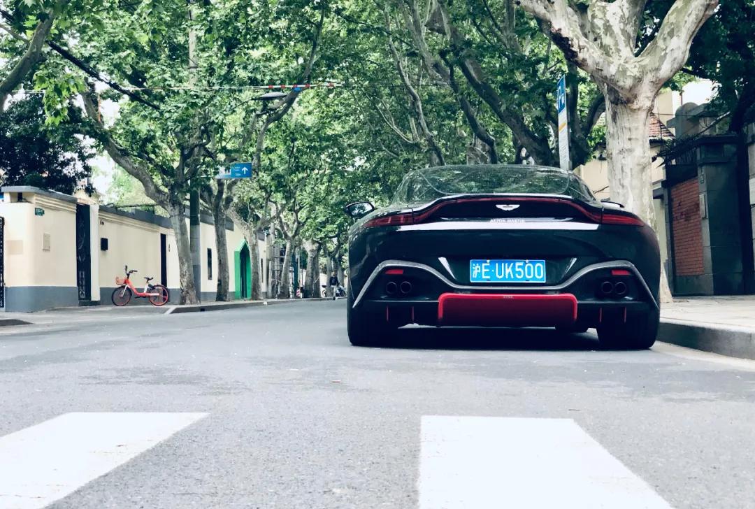 v8vantage2023,v8vantagev12vantage