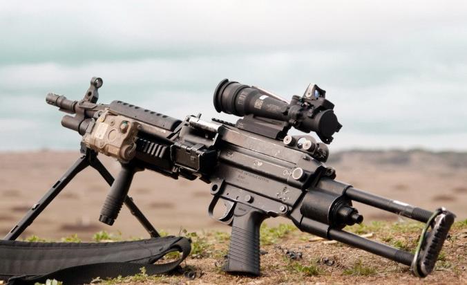 fn米尼米轻机枪,fn米尼机枪怎么拼装