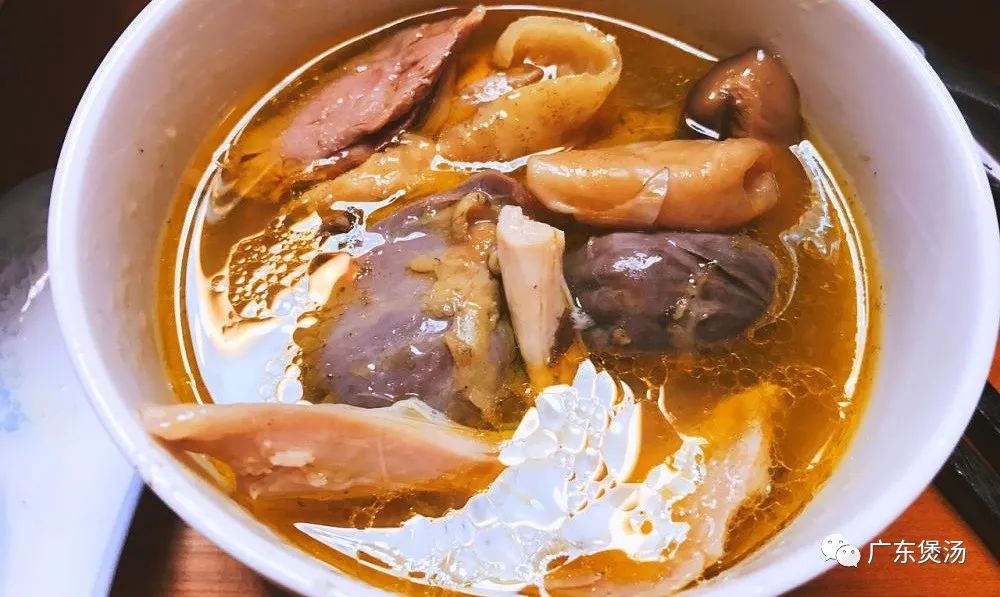 田鸡与田七花胶煲汤用哪种花胶,盐爆花胶与普通花胶可以煲汤吗