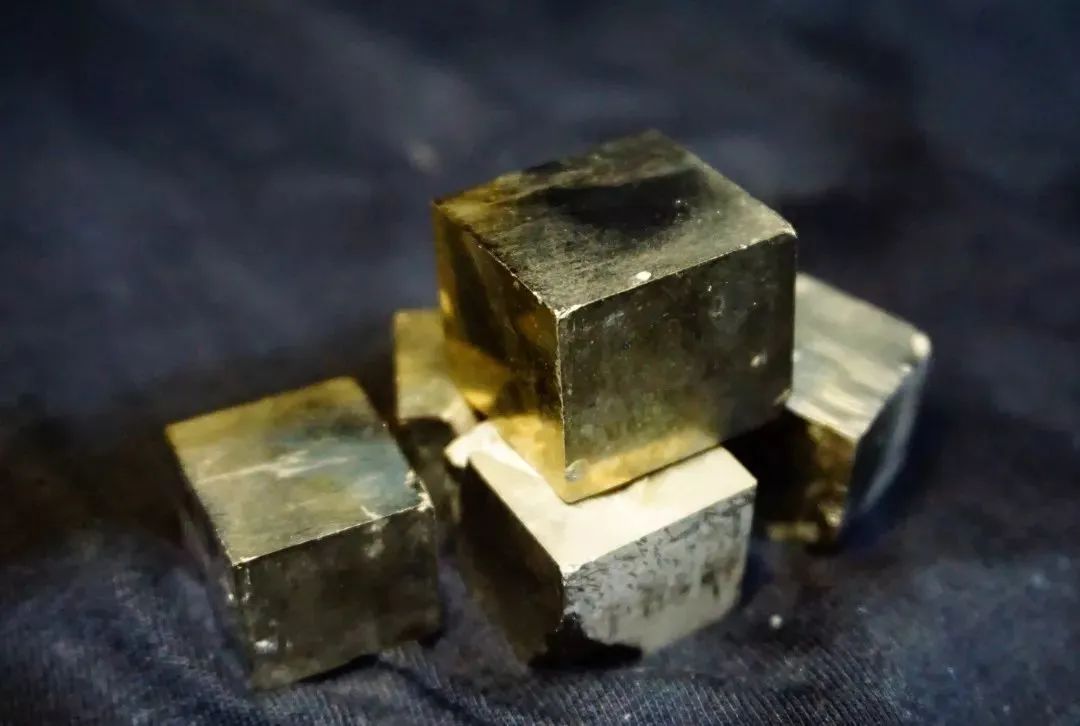 价值1000万的金子一鉴定只剩100？！“愚人金”到底是什么？