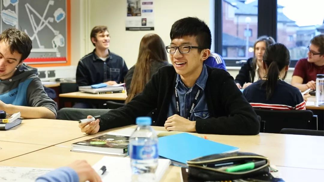 一年专升本民办要花多少钱,一年专升硕英国