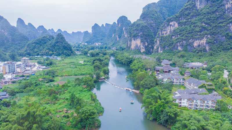 小学课本象鼻山照片,小学课本上的象鼻山图片