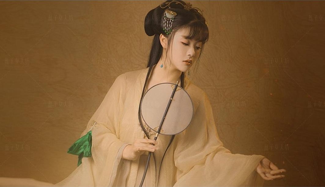 拍写真怎么区分高级摄影师,选影楼还是自由摄影师