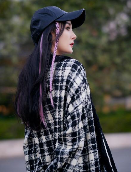 适合夏天的挑染发型,今年流行的发型和挑染颜色