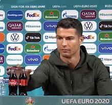 梅西本人对c罗的评价,评价c罗梅西的电视访谈