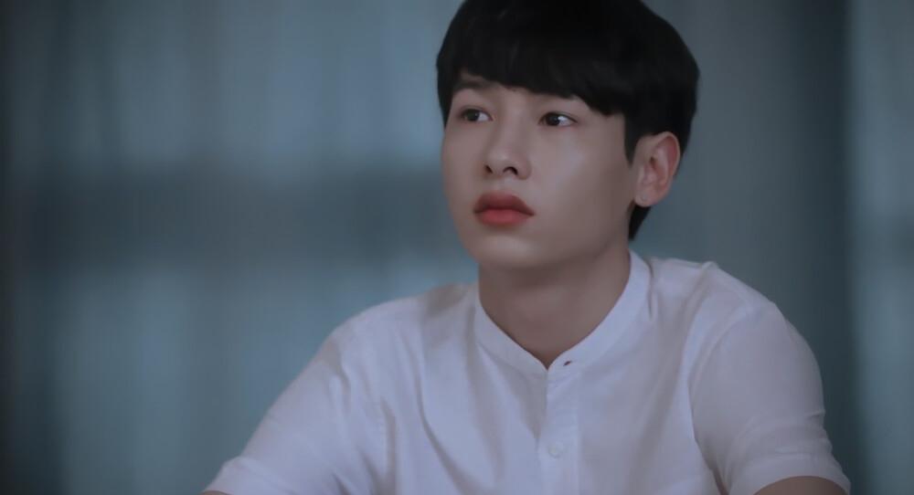 他泰让人一眼万年的外观:妞的鼻尖痣泡芙的笑眼文总的手