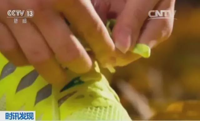 系的鞋带老爱松开是鞋带的问题吗,鞋带为什么老是松