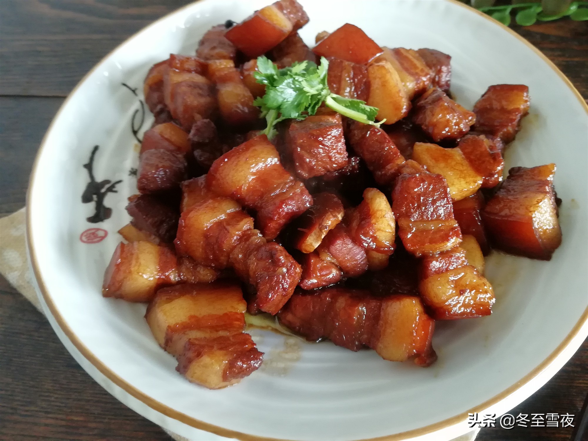 你做的红烧肉为什么不好吃,做的红烧肉肥肉软烂但是瘦肉发柴