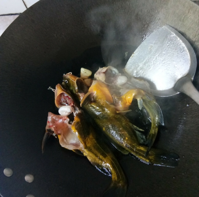 豆腐炖鱼最好吃的做法和配方,红烧鱼焖豆腐正宗做法