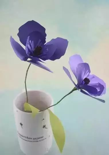 银杏叶手工花贴画幼儿园简单,彩色皱纹纸怎么做手工花幼儿园