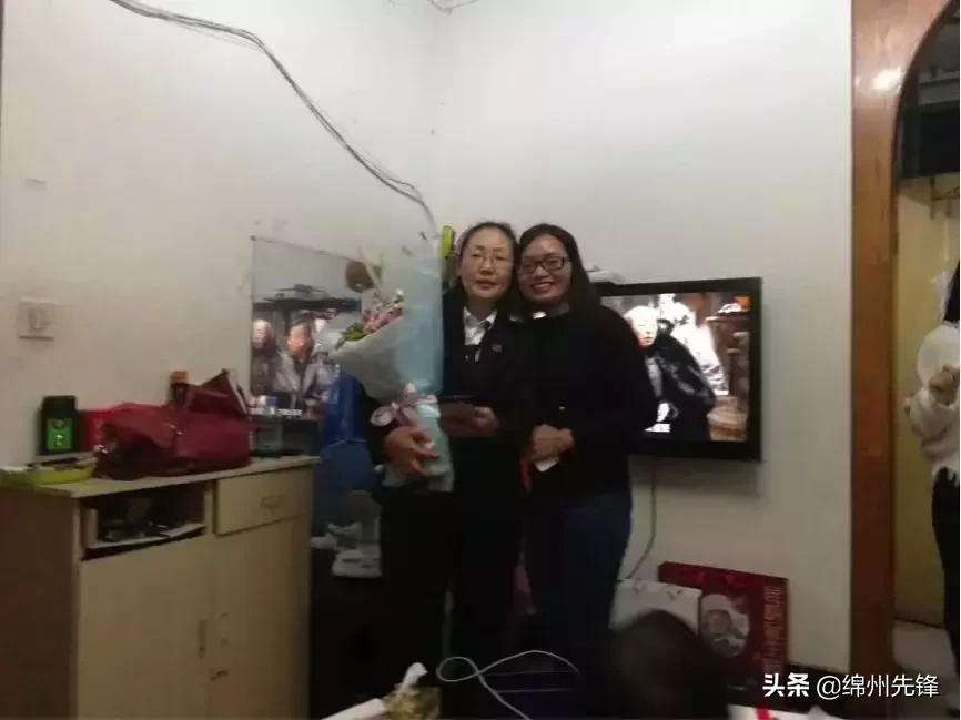 单亲妈妈!滴滴专车冠军!这个女人悄悄把自己活成了一个传说