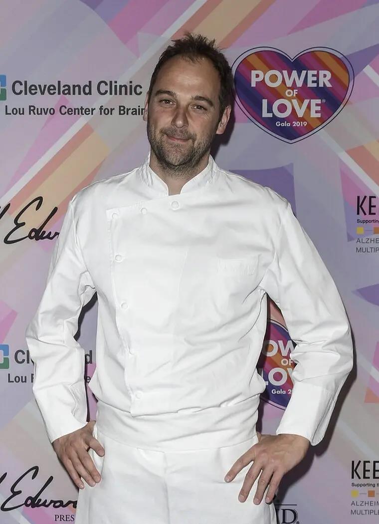 劳伦娜和乔布斯在一起的故事,乔布斯妻子劳伦娜如何对待继女