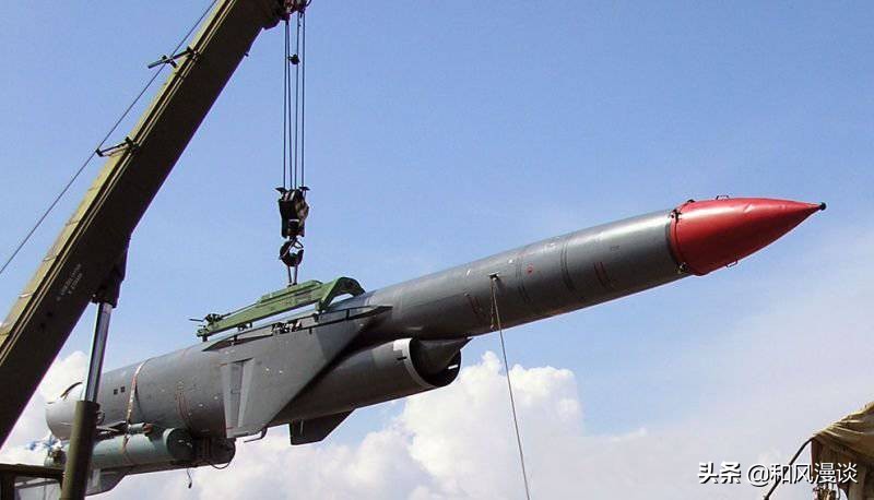 航母杀手光荣级巡洋舰,航母杀手光荣级导弹巡洋舰