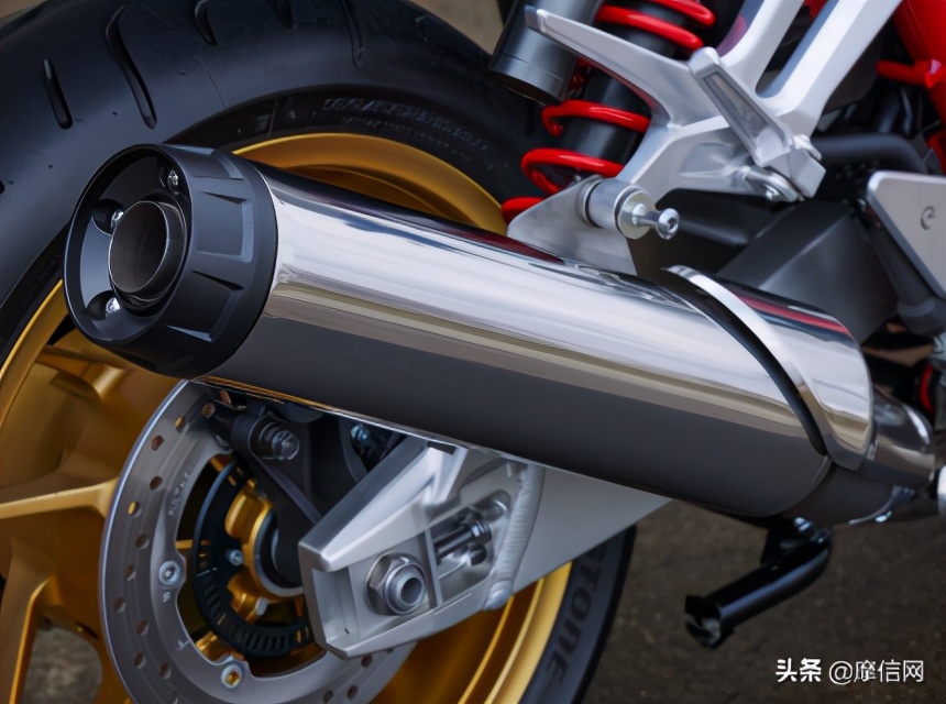 鏈敯澶嶅彜cb1300鍏ㄦ柊浠锋牸,鏈敯琛楄溅cb1300