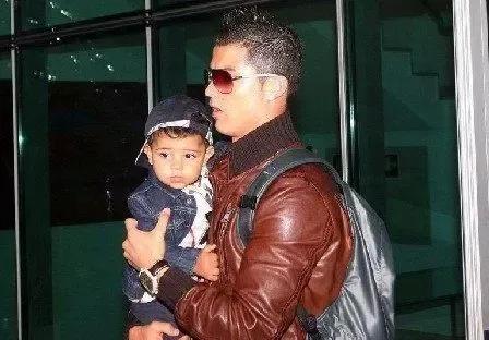 贝克汉姆谈梅西c罗,梅西和c罗贝克汉姆谁厉害