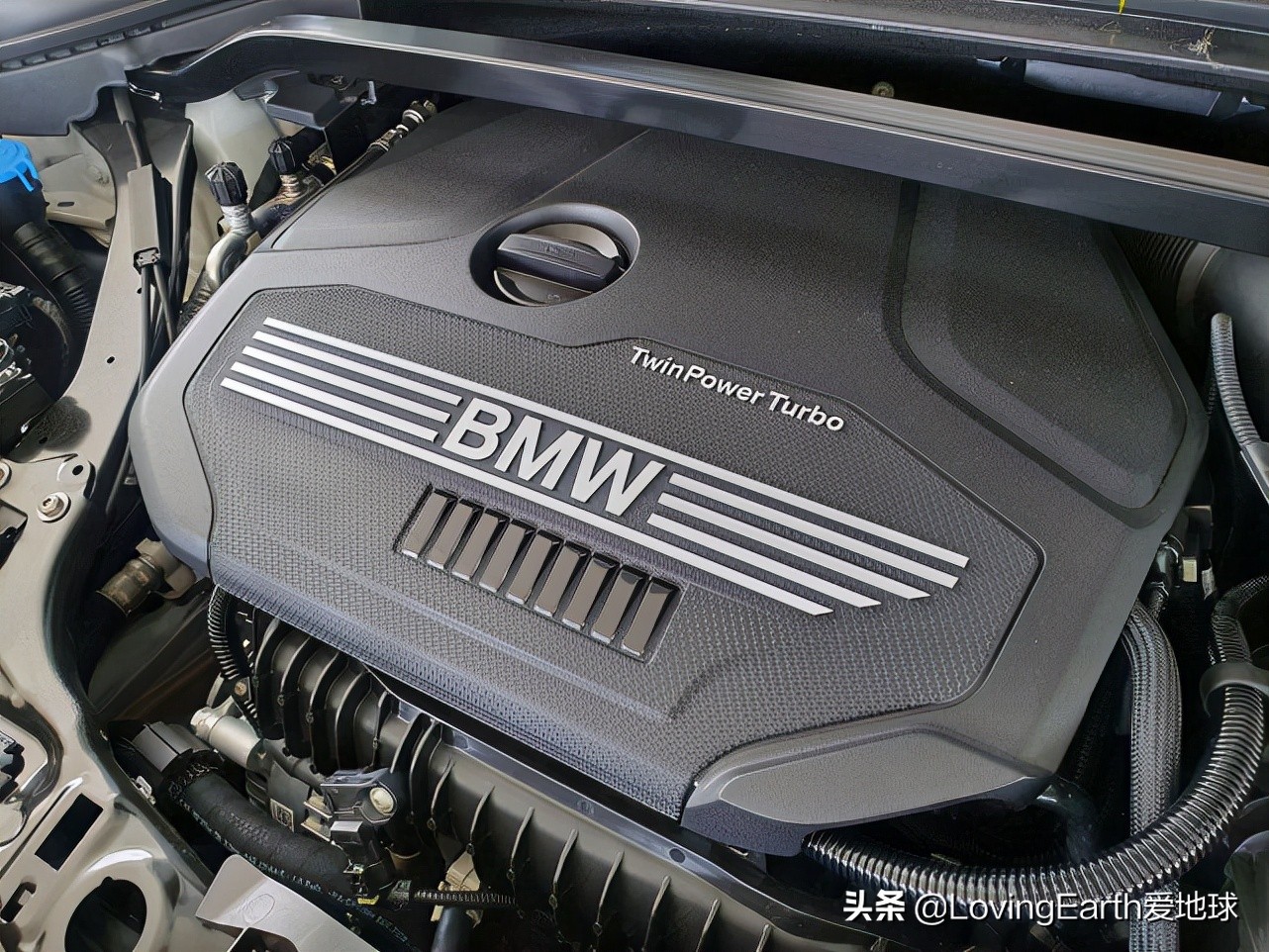 宝马x12012款sdrive18i豪华型,2019款宝马x1sdrive20li测评