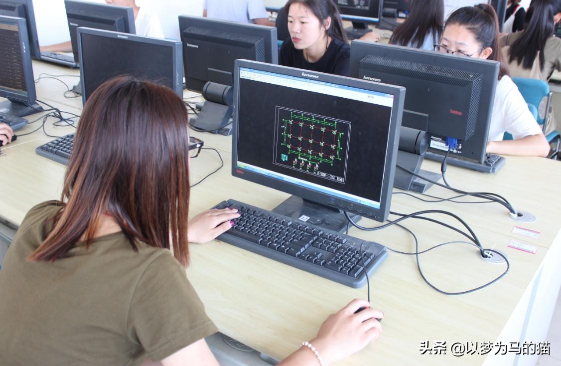 专科生什么专业靠谱,专科生最容易就业的十个专业推荐