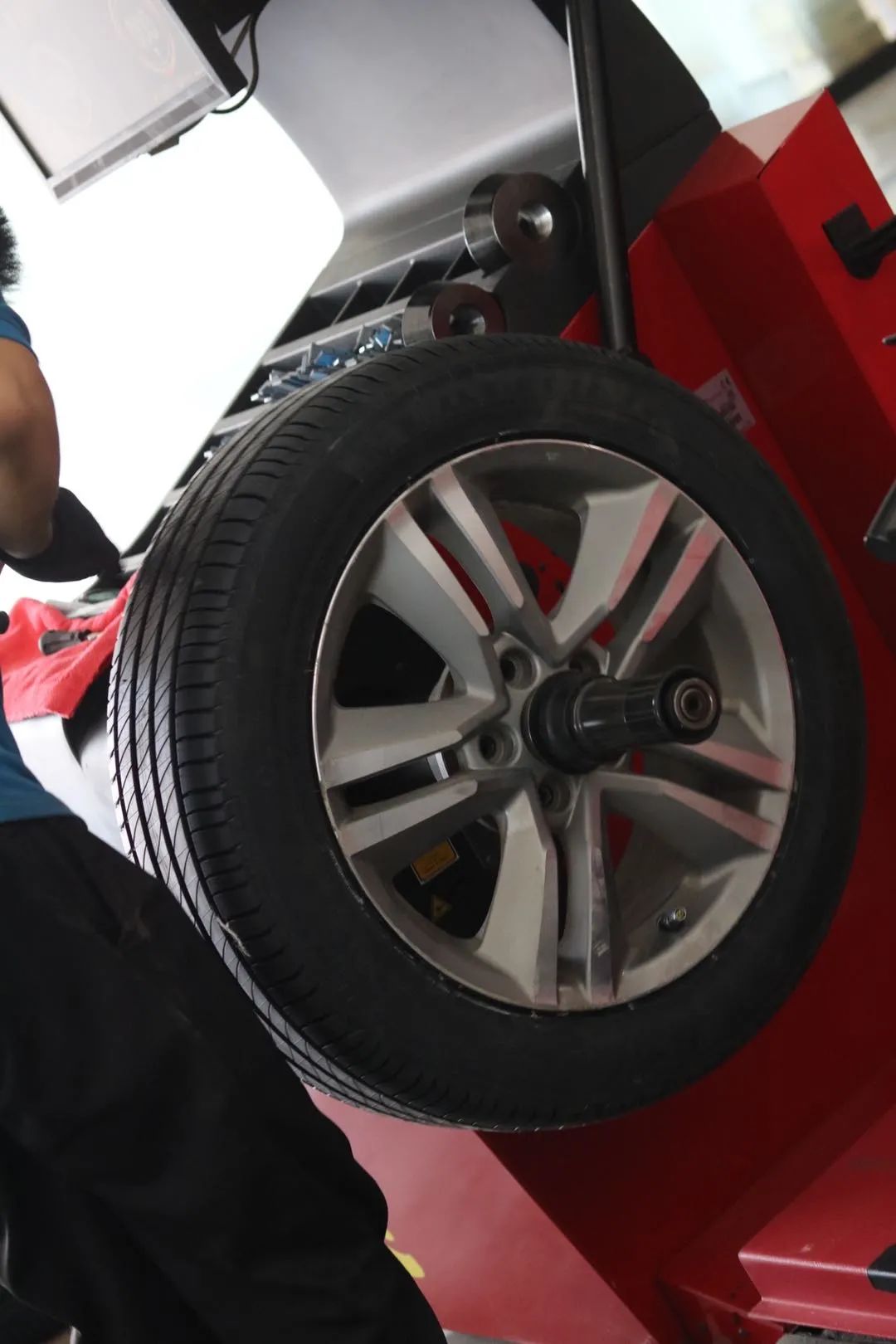 怪兽修车翻新奥迪q7,怪兽修车老车翻新