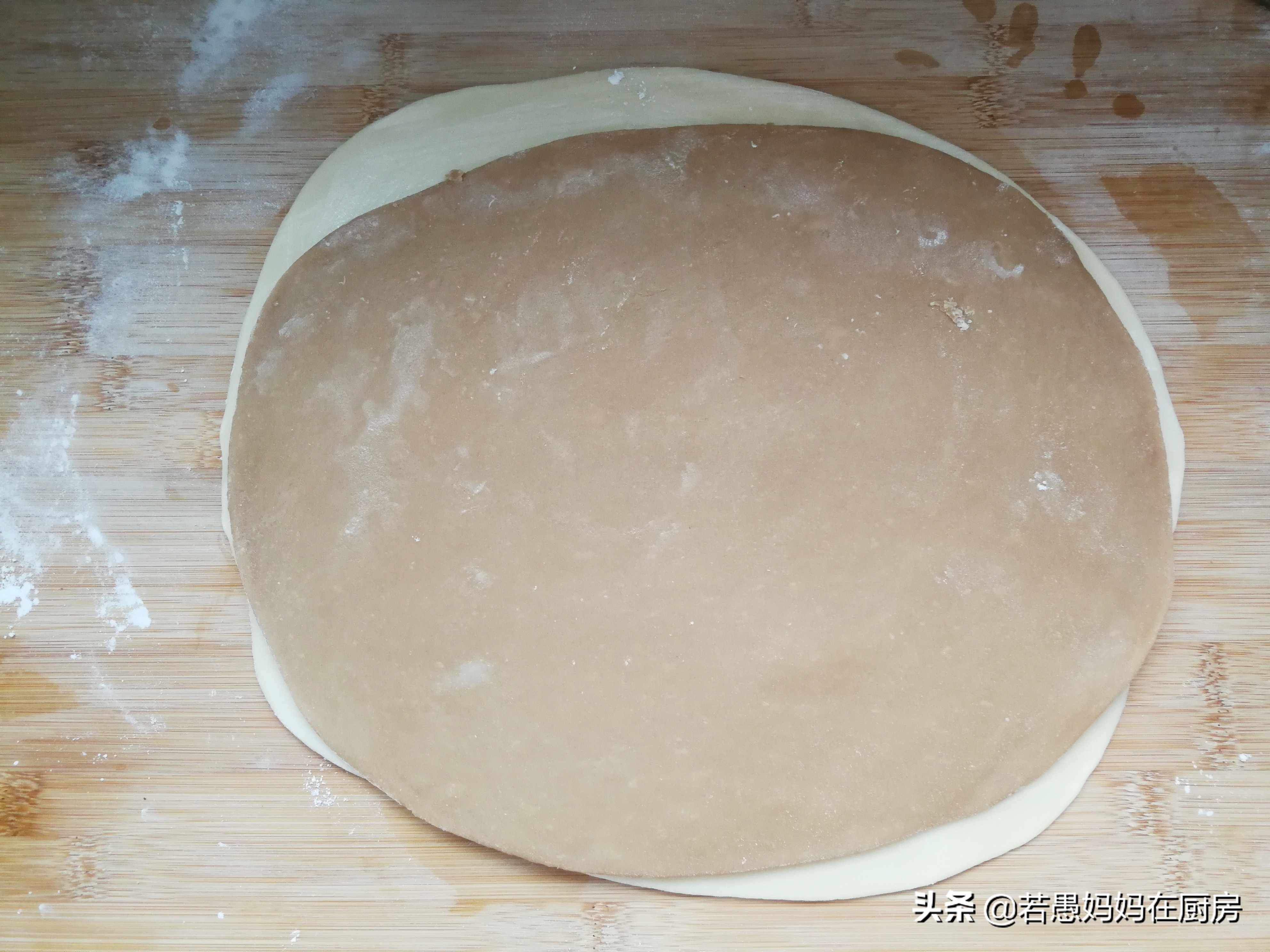 猫耳朵做好了为什么很硬,猫耳朵为啥做出来这么厚