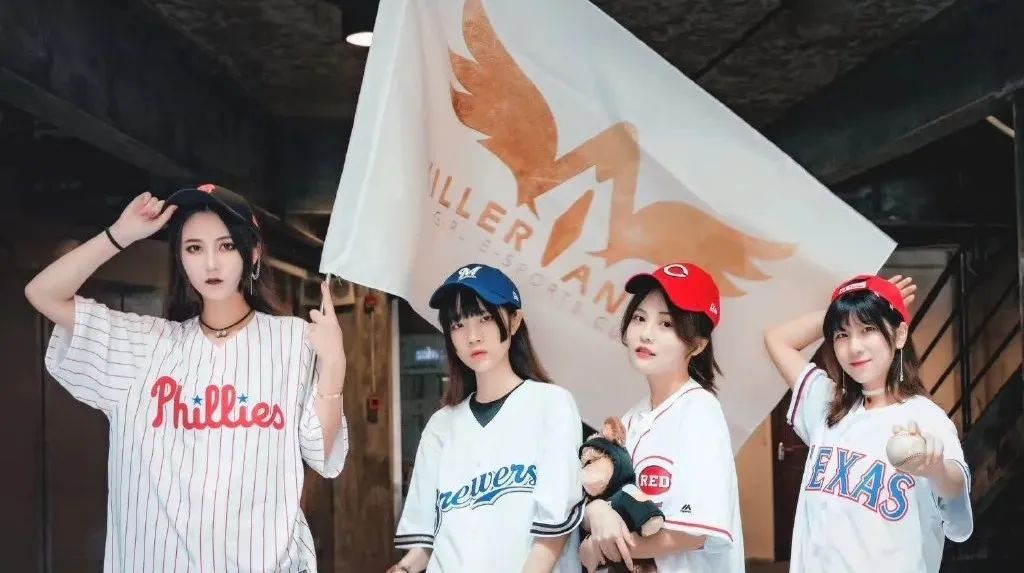 他们20岁年入千万,成为时代偶像,代价却无比残酷