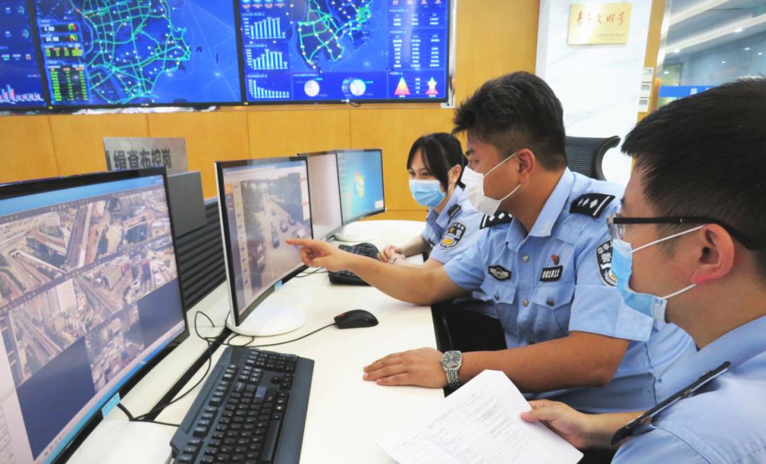 长沙保时捷停车被堵,长沙保时捷被扣