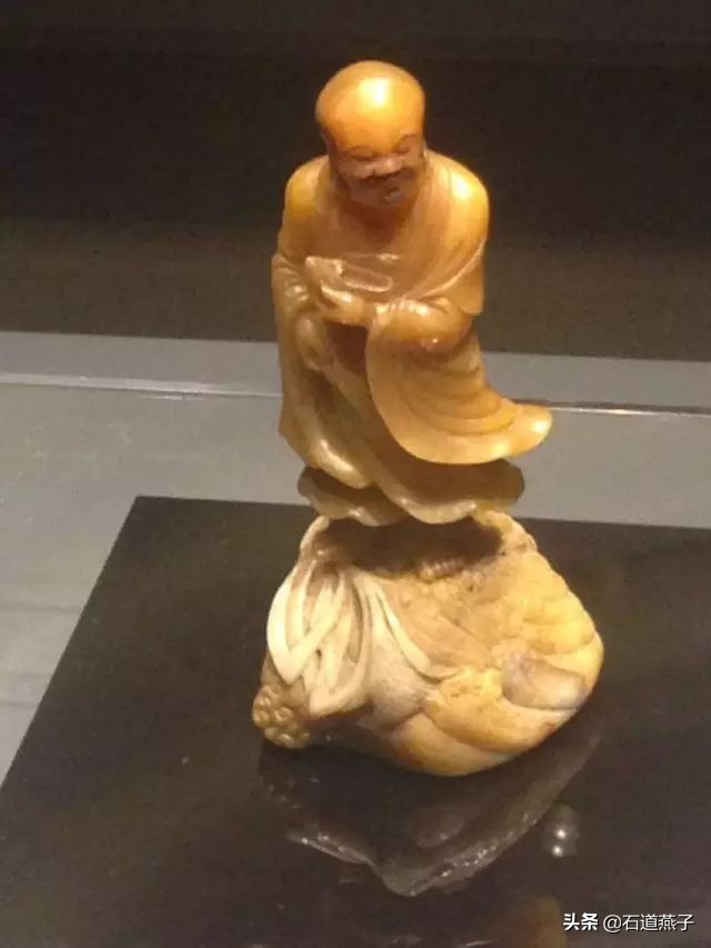 真品田黄及田黄冻石图片大全,天价田黄石及国宝田黄一览