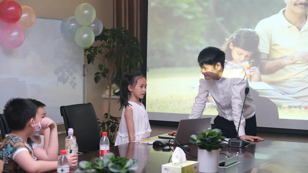 鍦嗕腑鍖楃,鍦嗕腑鍖楃鐢熷懡绉戝涓績