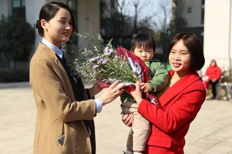 碧源月湖你放在心里的感谢她Get不到，今天就说出来吧