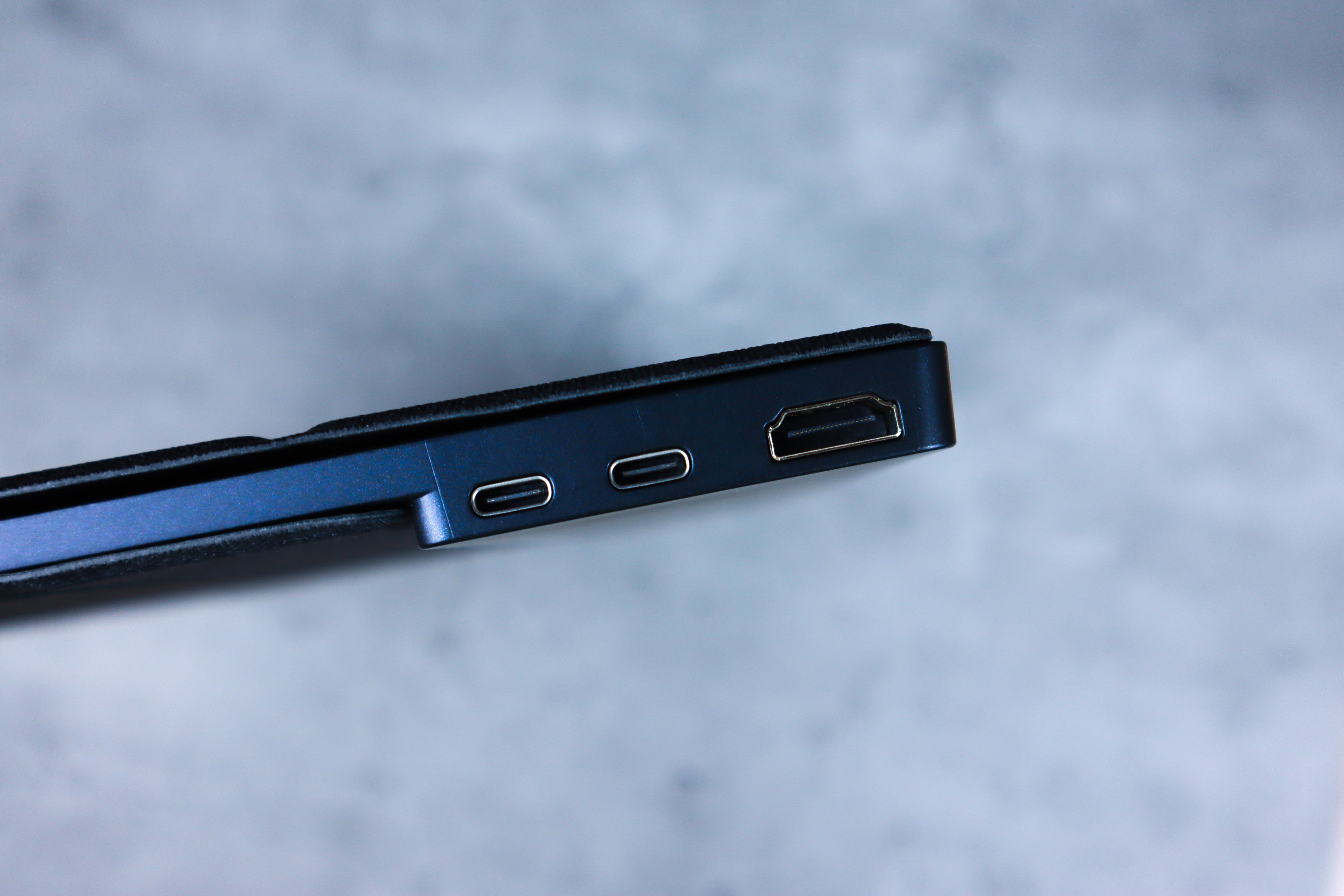 cforce便携显示屏011x,cforce便携屏幕评测