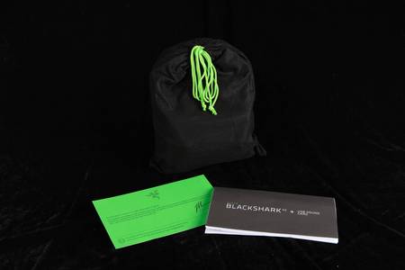 雷蛇旋风黑鲨v2x和v2pro有什么区别,雷蛇耳机旋风黑鲨v2玩吃鸡