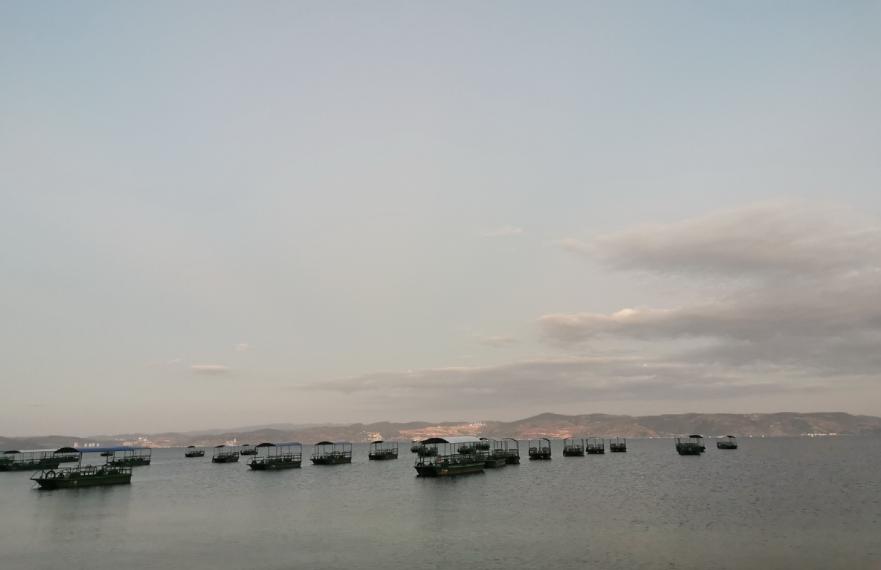 重庆抚仙湖四天三夜自助游攻略,重庆到云南抚仙湖旅游攻略