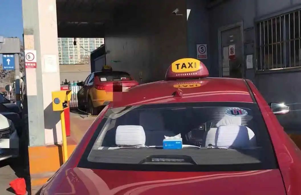 新能源出租车司机的一天,新能源出租车司机的心酸