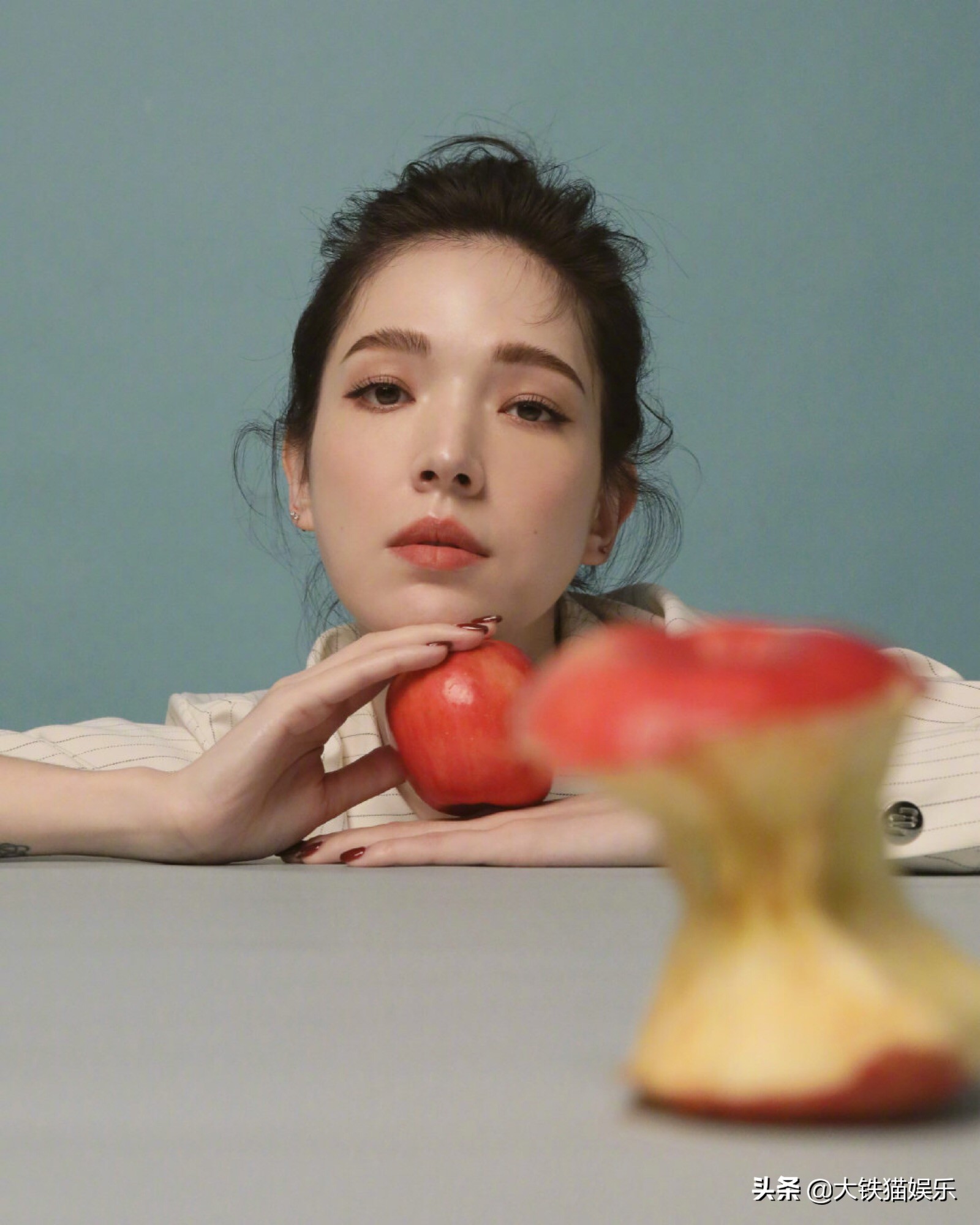 9位老牌女星今昔颜值对比,年轻时颜值惊艳的15位女星