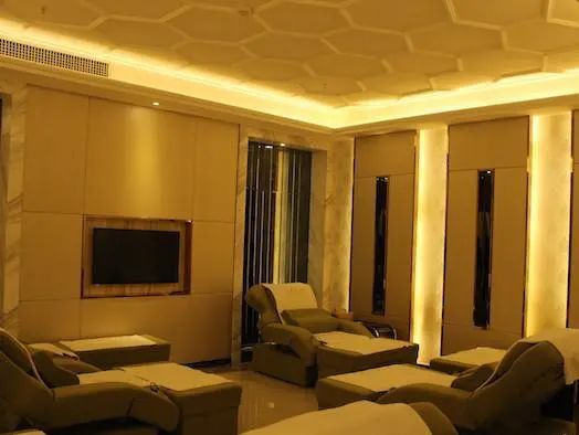 「健康游」运动还是养生？新亚洲体育城陪你度过冬日时光……