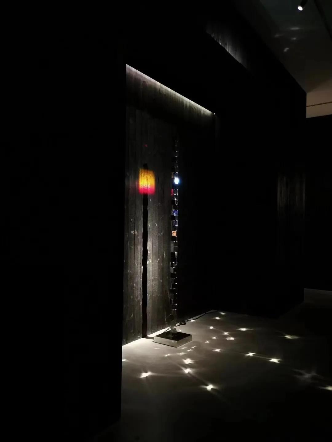 网红灯在网上买还是实体店,网红灯多少钱一个