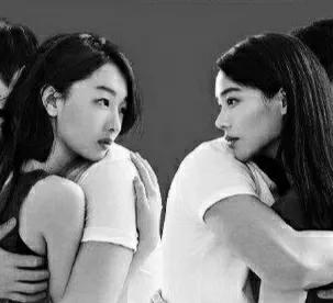 孪生姐妹为何反目成仇