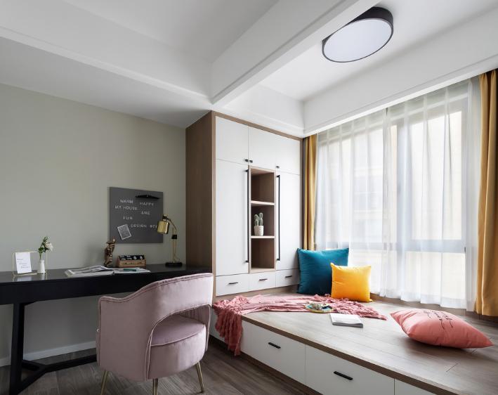 70平方小户型客厅阳台榻榻米装修,小户型卧室阳台榻榻米设计