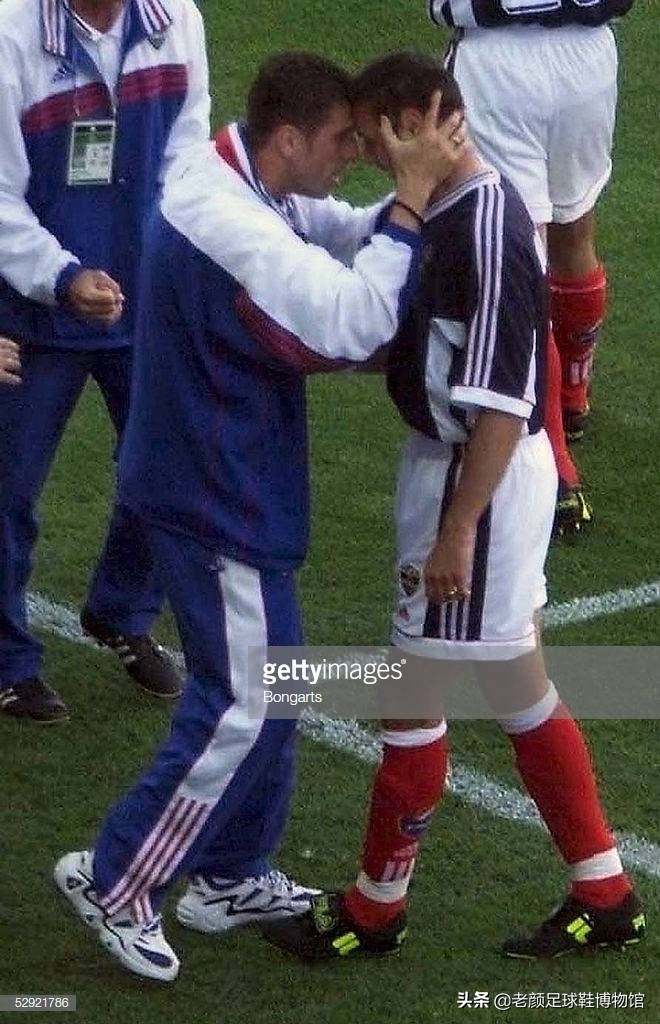 被足球做空的意大利品牌,却给了韩国人和安踏发财的机会