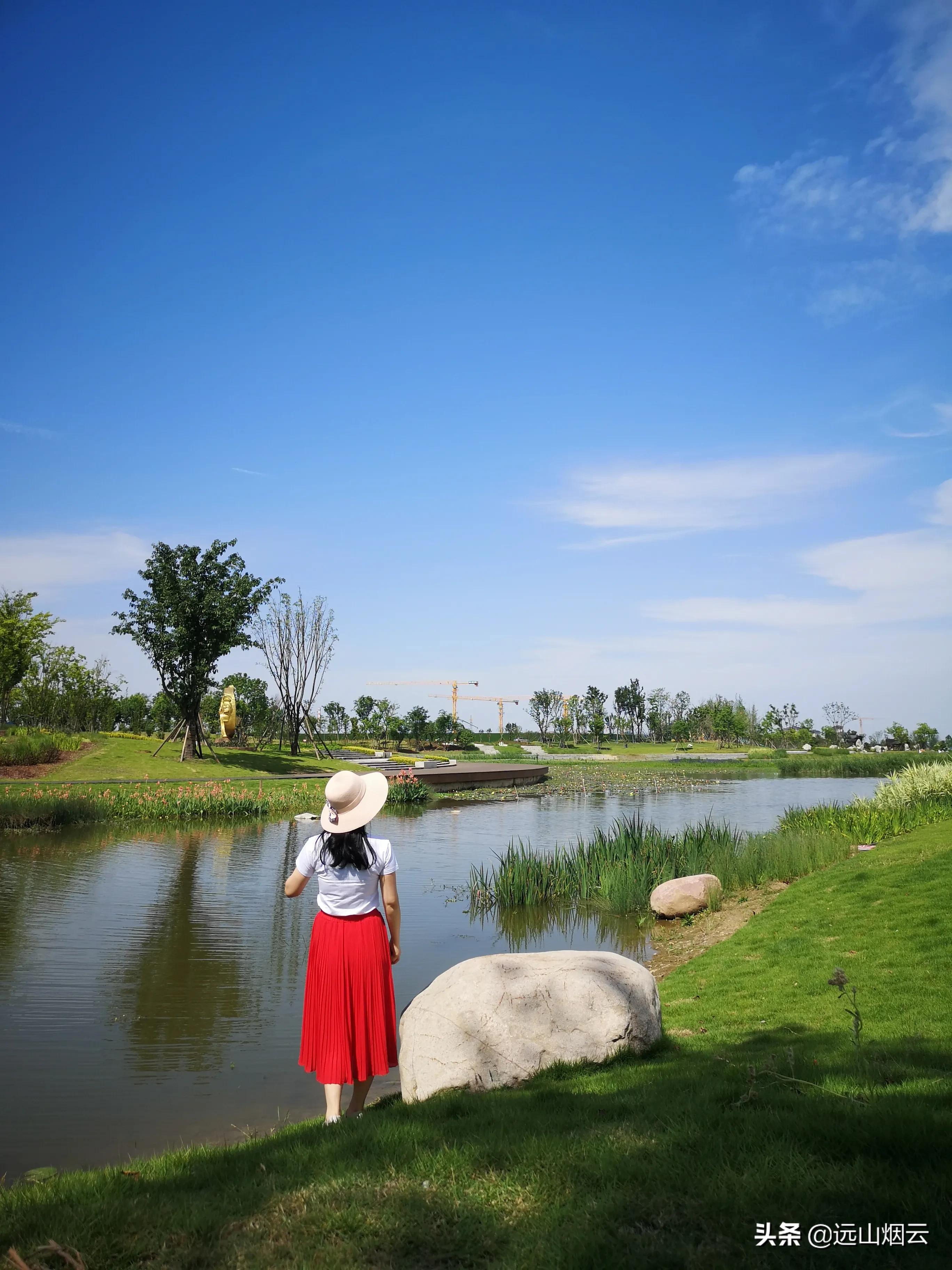 手拿自拍杆一杆在手不求人,自拍杆教程全过程