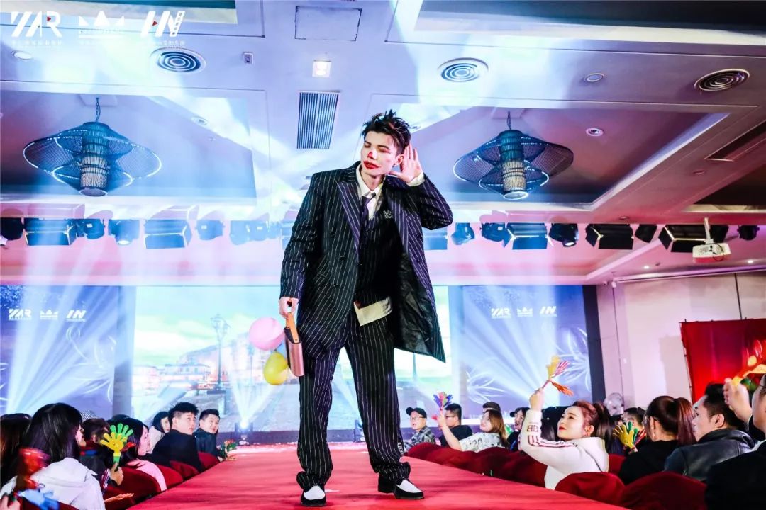 “筑梦华娱,致远未来”时代华娱第十一月总结大会