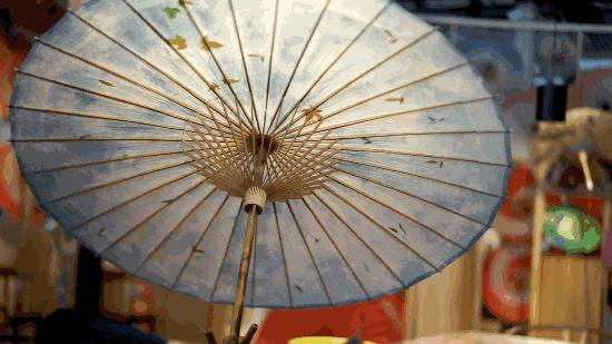 日本伞的文化特点,日本的伞和中国的伞