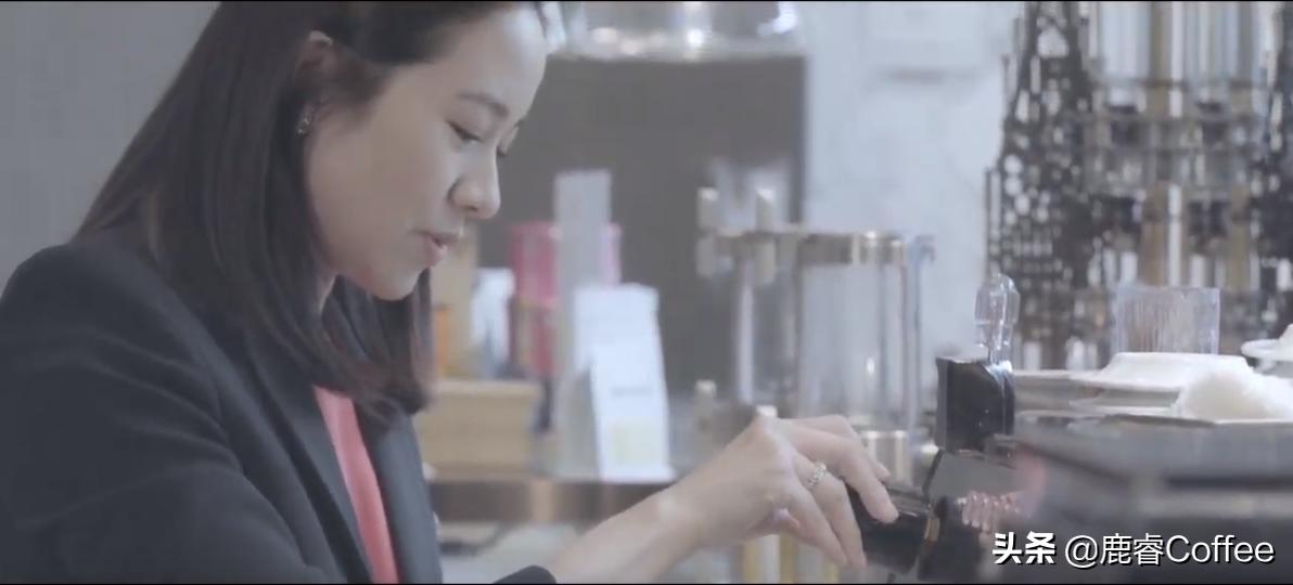 看懂香港冒险时代的电影，廉记咖啡在哪买？