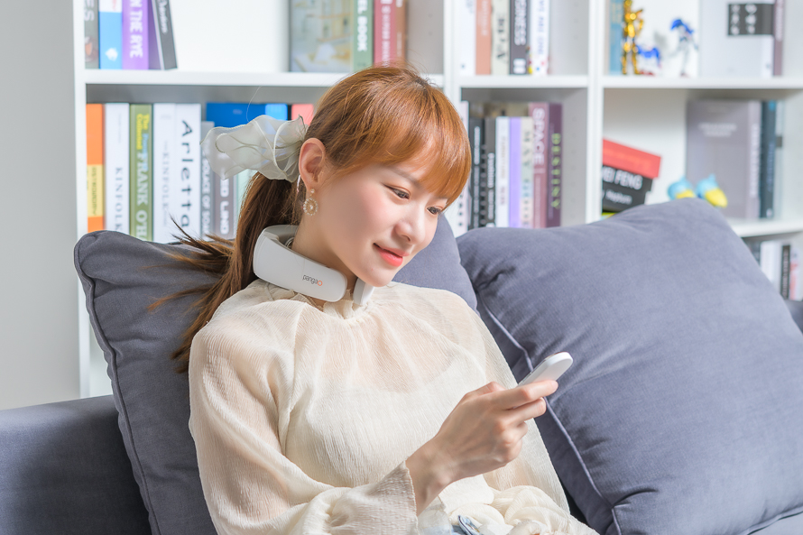 看电脑颈椎疼怎么按摩,使用按摩仪后颈椎肌肉酸痛正常吗