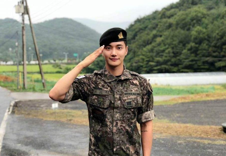 小五和汪涵还有联系吗,汪涵给小五的卡视频